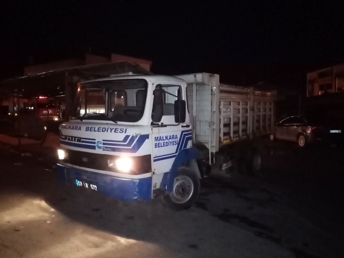 Tekirdağ\'da çöp kamyonunda korkutan yangın