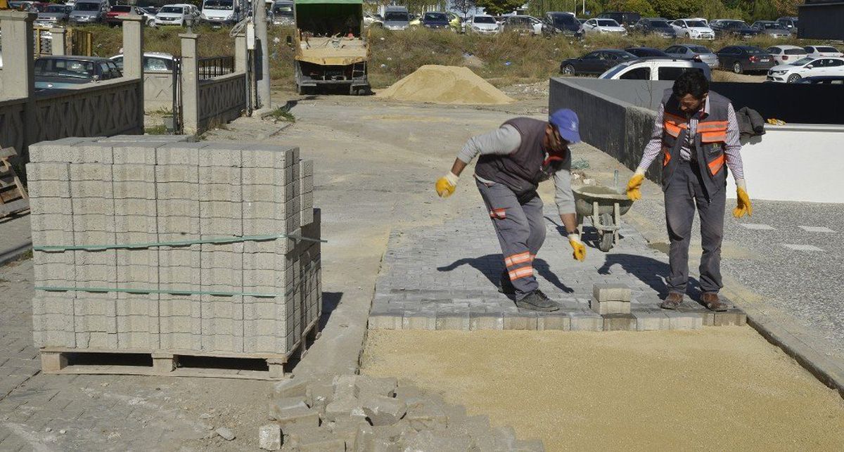 Tepebaşı bölgesinde üstyapı çalışmaları