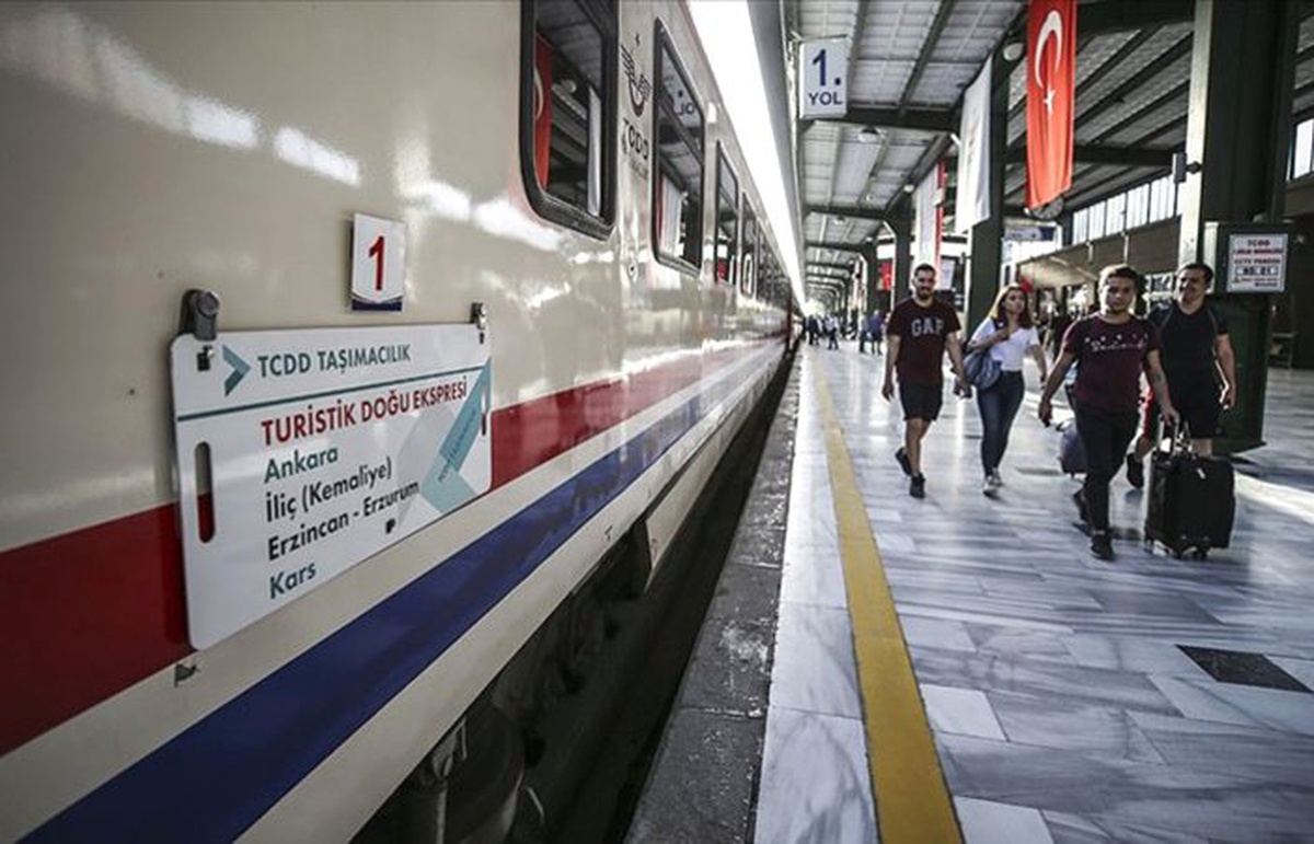 Turistik Doğu Ekspresi\'nin hareket saati değişiyor