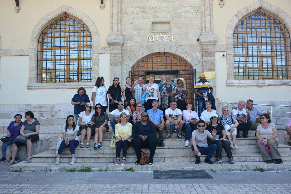 Turizmciler Sivas\'a hayran kaldı