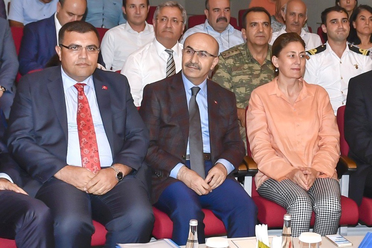 Vali Demirtaş: "Bağımlılık küresel bir halk sağlığı sorunu"