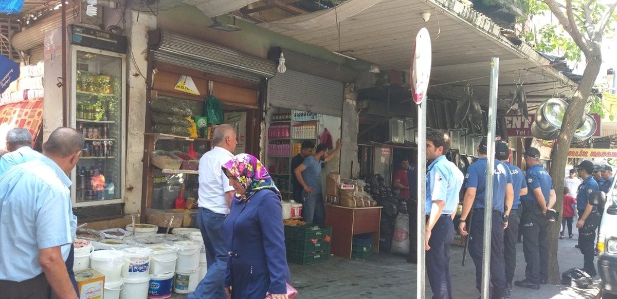 Yaya kaldırımını işgal edenler men edildi