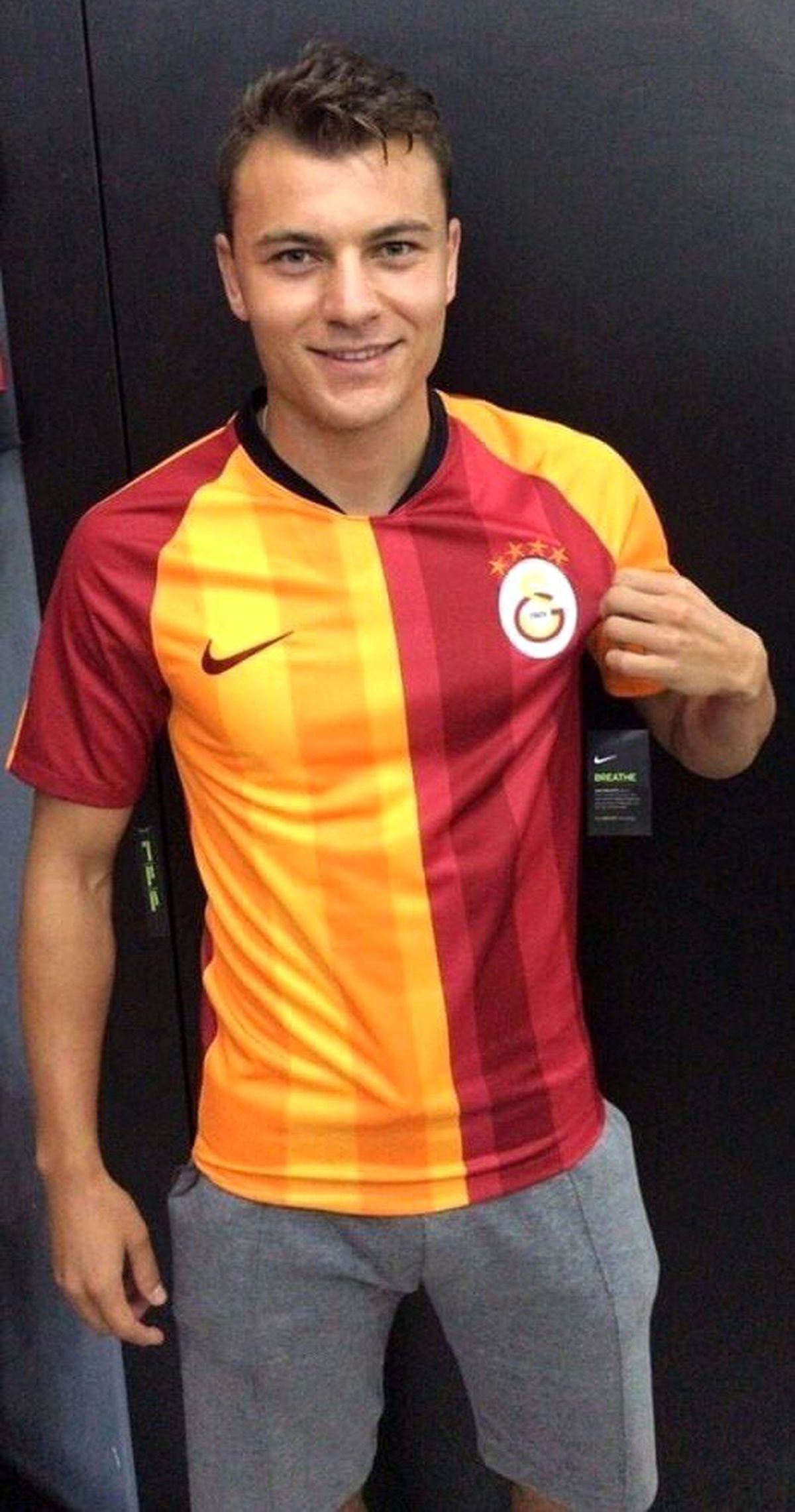Yusuf Erdoğan\'dan Galatasaray formalı paylaşım!