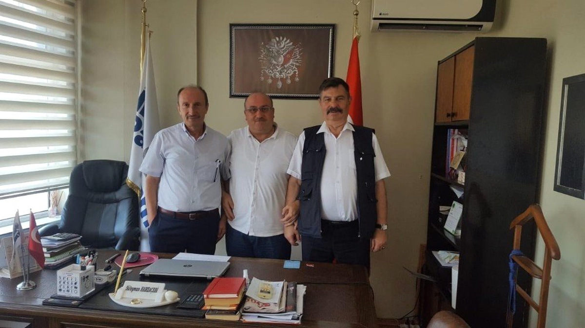 Zonguldak Türk Ocağından İhlas Pazarlama ve Türkiye Gazetesi\'ne ziyaret