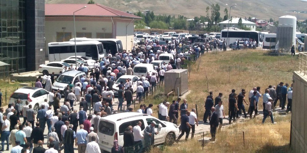 1 kişinin öldüğü, 7 kişinin yaralandığı kavganın görüntüleri ortaya çıktı