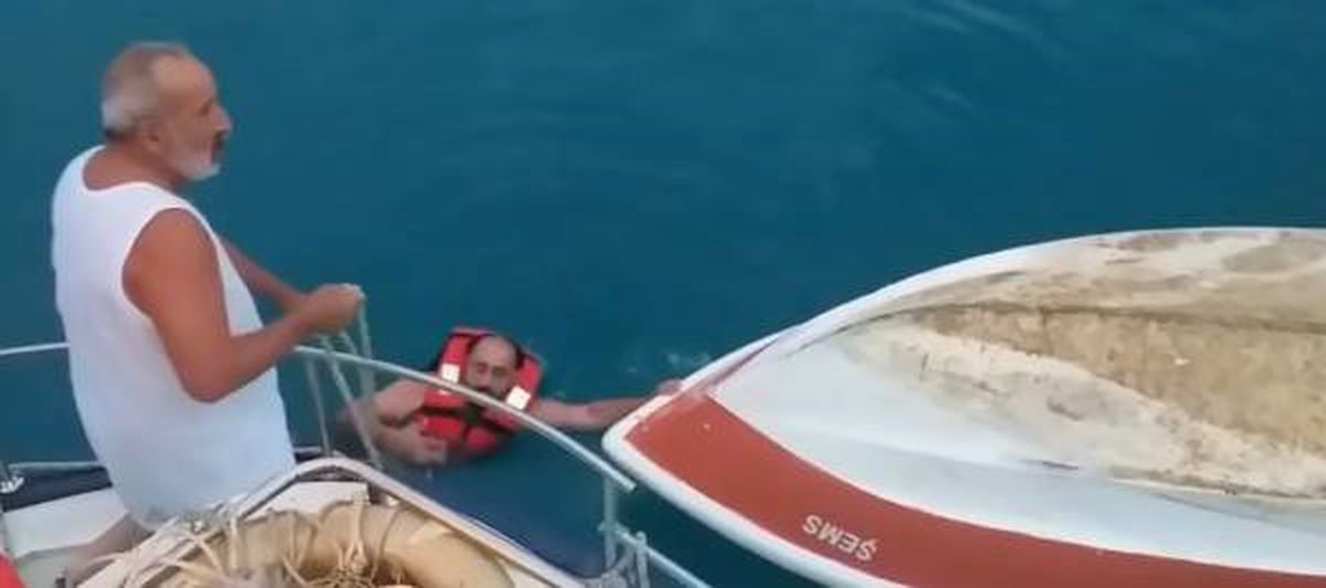 Alabora olan kayıktaki 4 kişi kurtarıldı