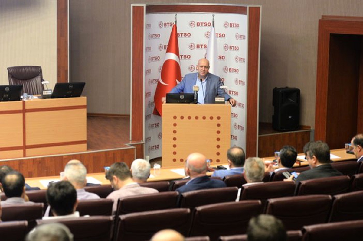 “Artık ülkemizin geleceği için ekonomiyi konuşmalıyız”