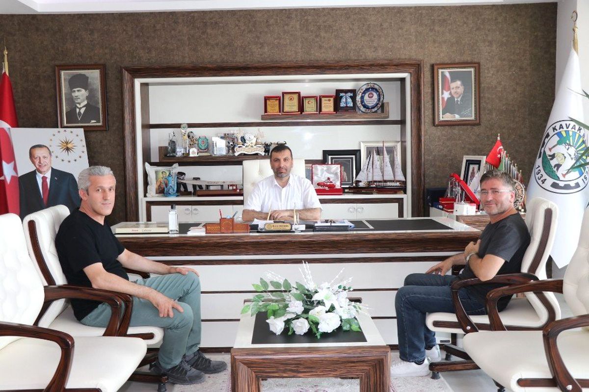 Avrupalı kadını Kavak giydirecek