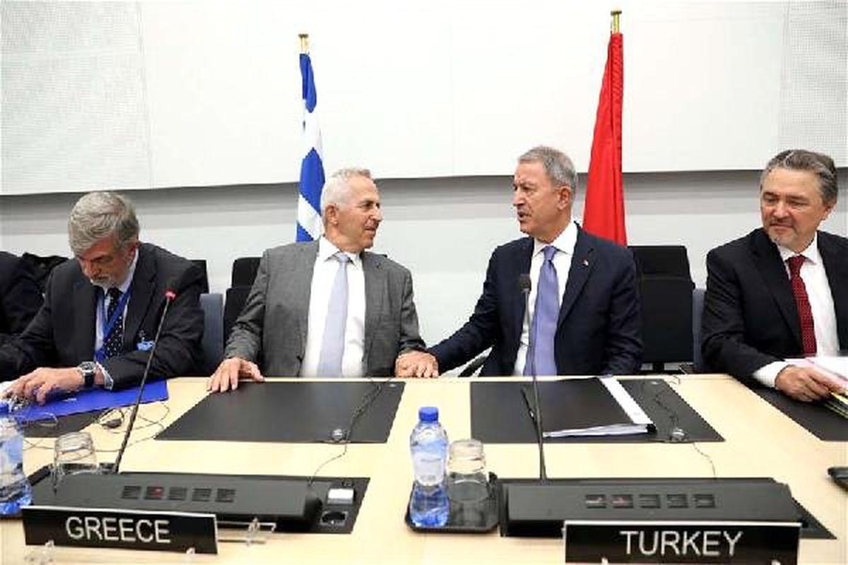 Bakan Akar, ABD Savunma Bakan Vekili Esper ile bir araya geldi (2)