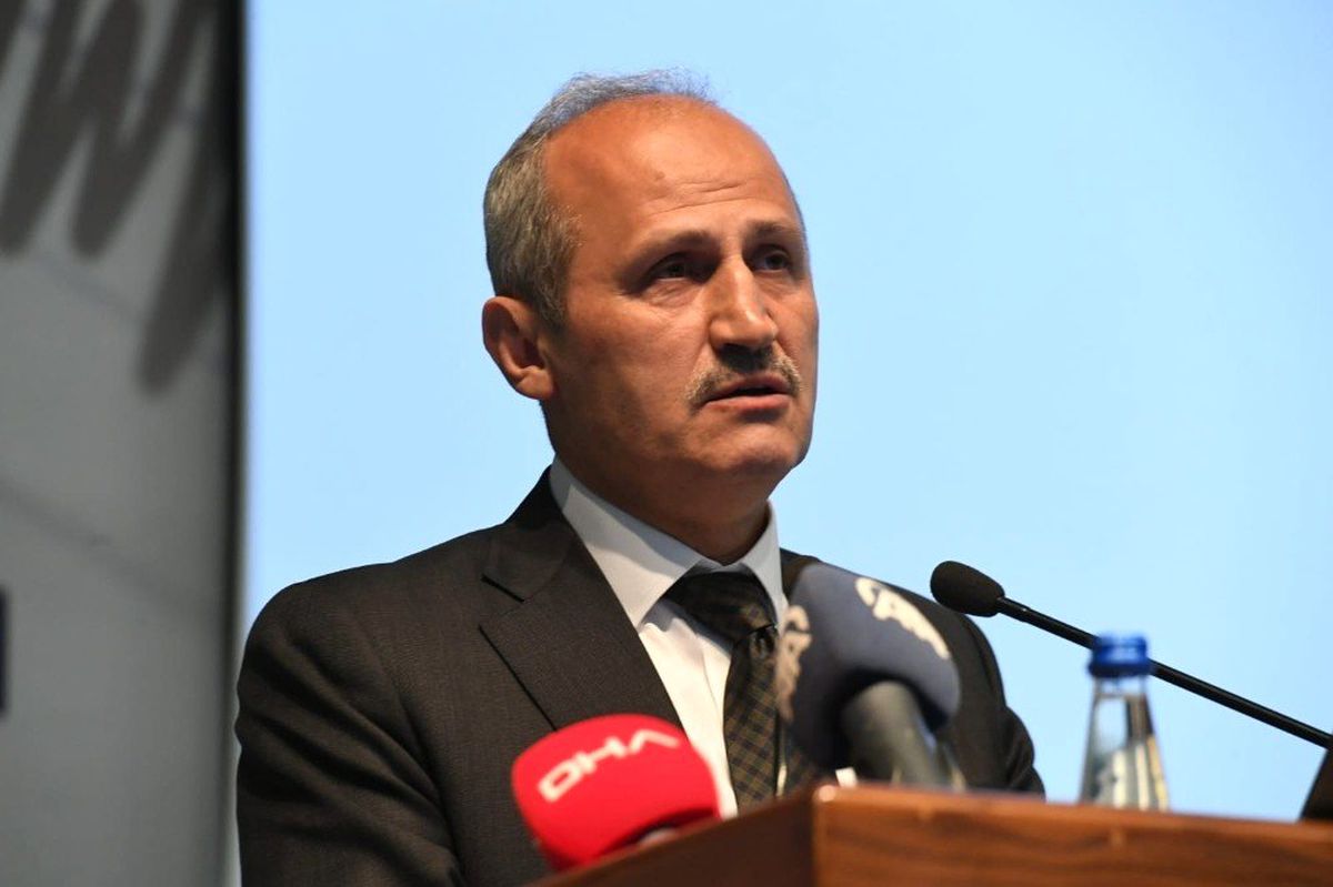 Bakan Turhan: "Yerli ve milli deprem yönetmeliği hazırlanıyor"