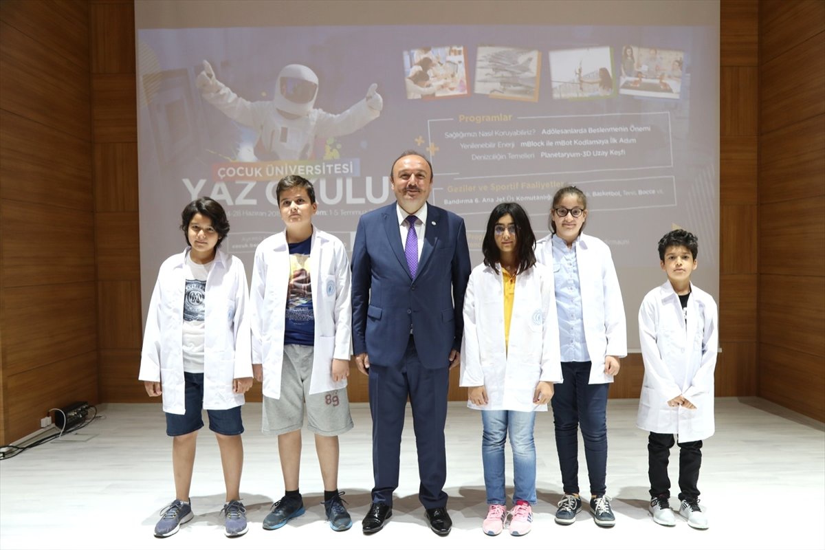BANÜ "Çocuk Üniversitesi Yaz Okulu" başladı