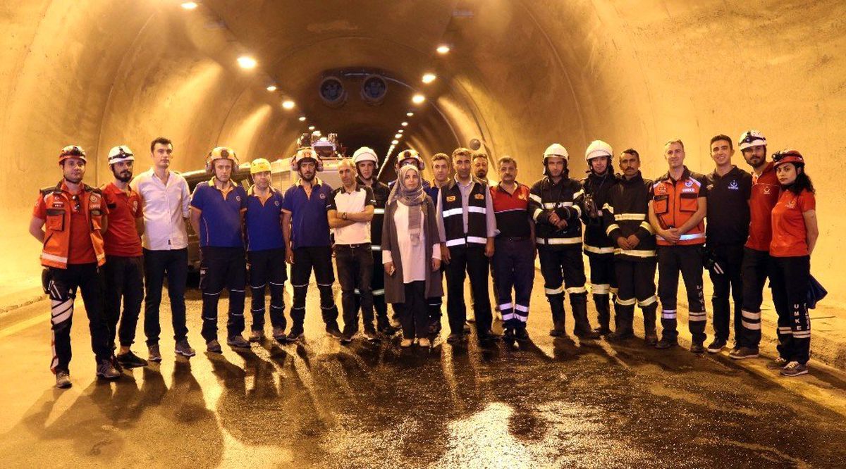 Bitlis\'te gerçeği aratmayan trafik kazası tatbikatı