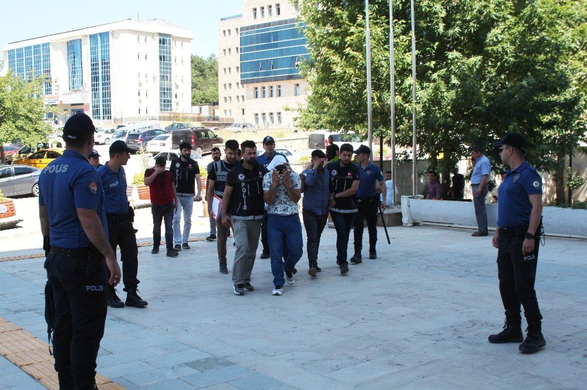 Elazığ\'da uyuşturucu operasyonu: 4 gözaltı