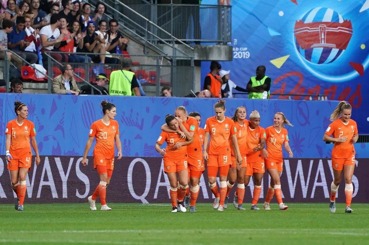 Hollanda ilk kez çeyrek finalde
