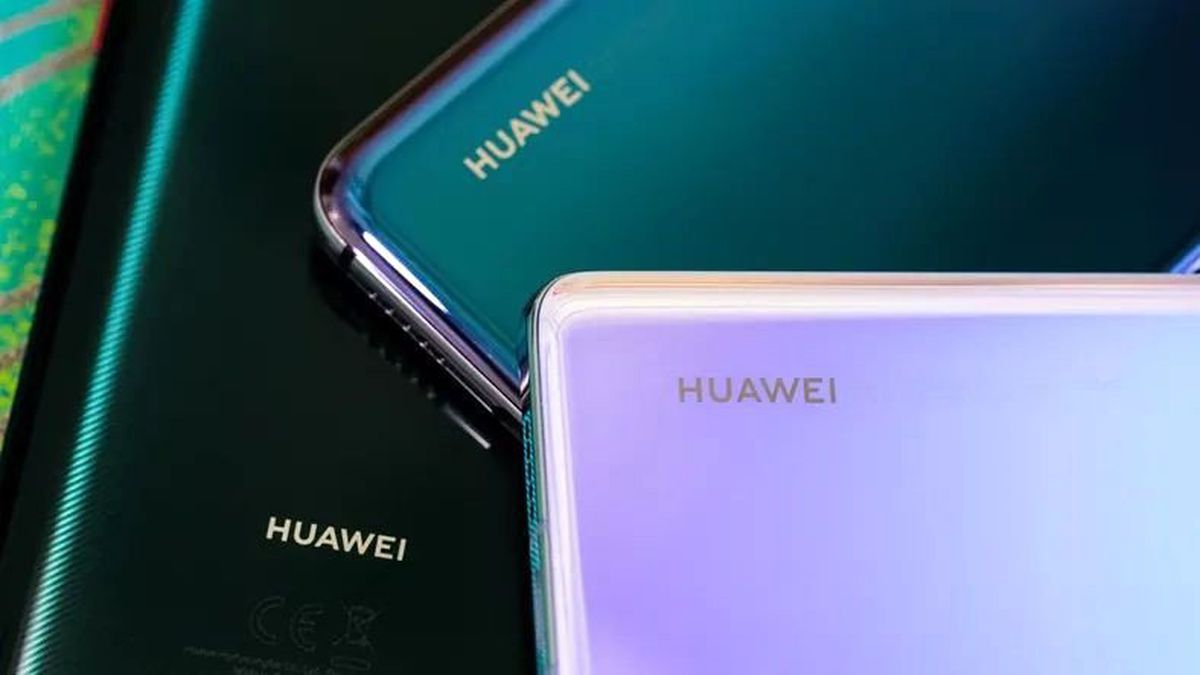 Huawei\'nin CEO\'su Google\'a Seslendi: 800 Milyon Kullanıcı Kaybettiniz
