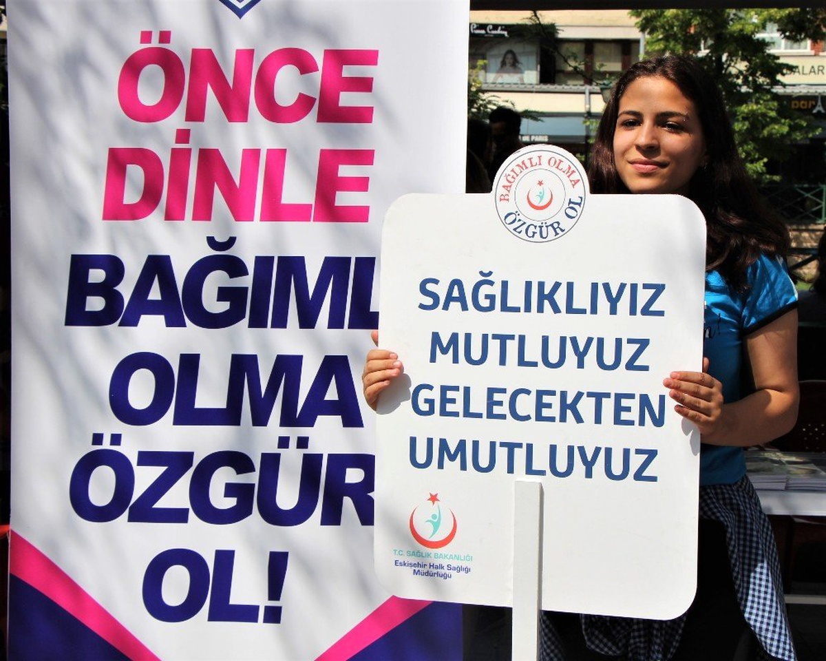 İl Sağlık Müdürlüğü\'nden uyuşturucuyla mücadele günü etkinlikleri