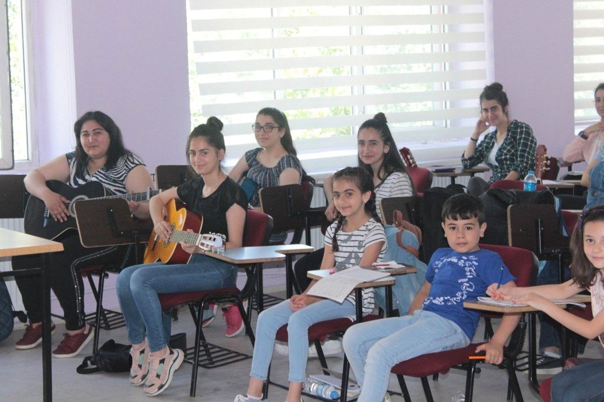 Kars Halk Eğitim\'de yaz kursları başladı