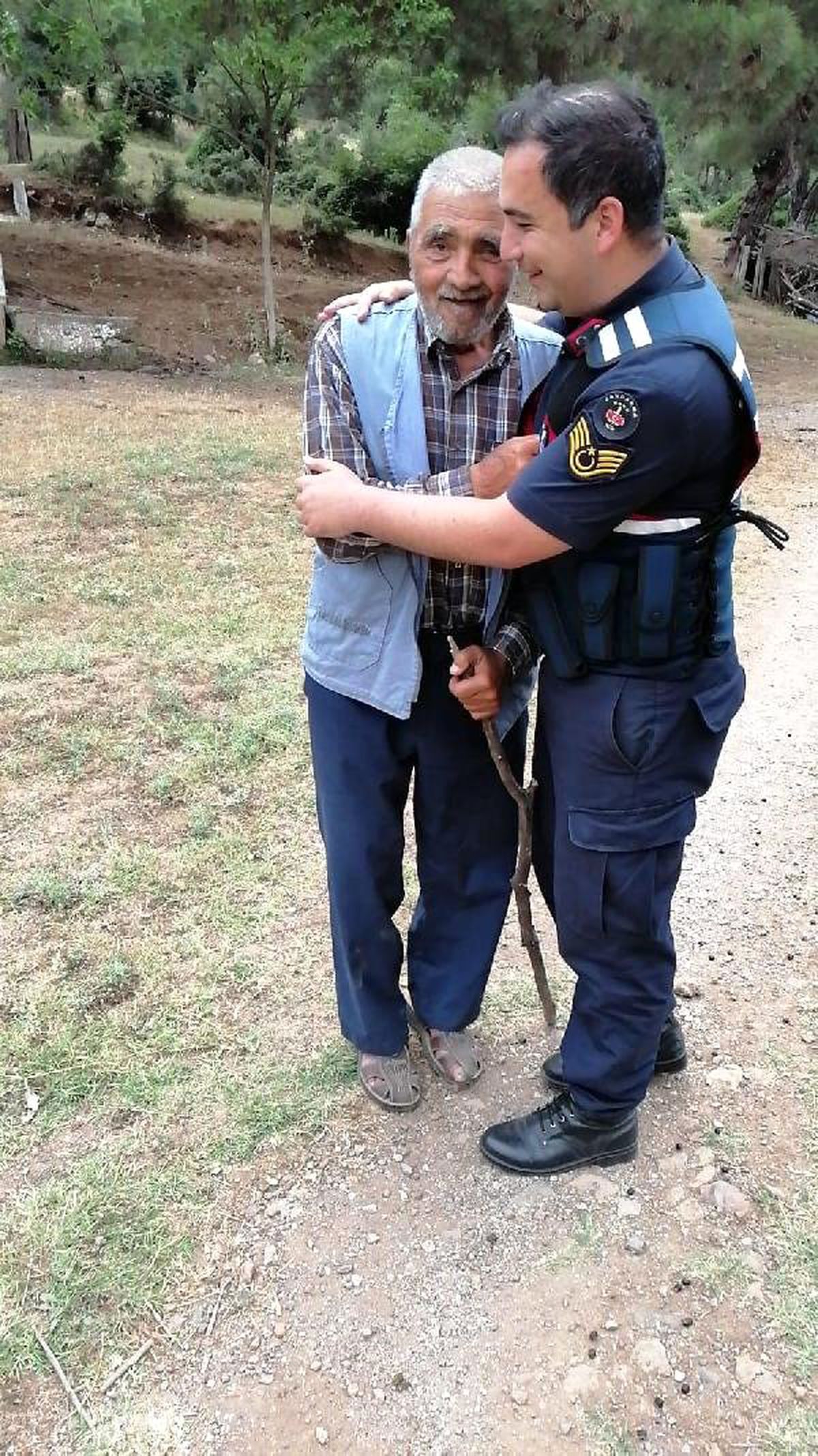 Kayıp alzheimer hastası ormanda bulundu