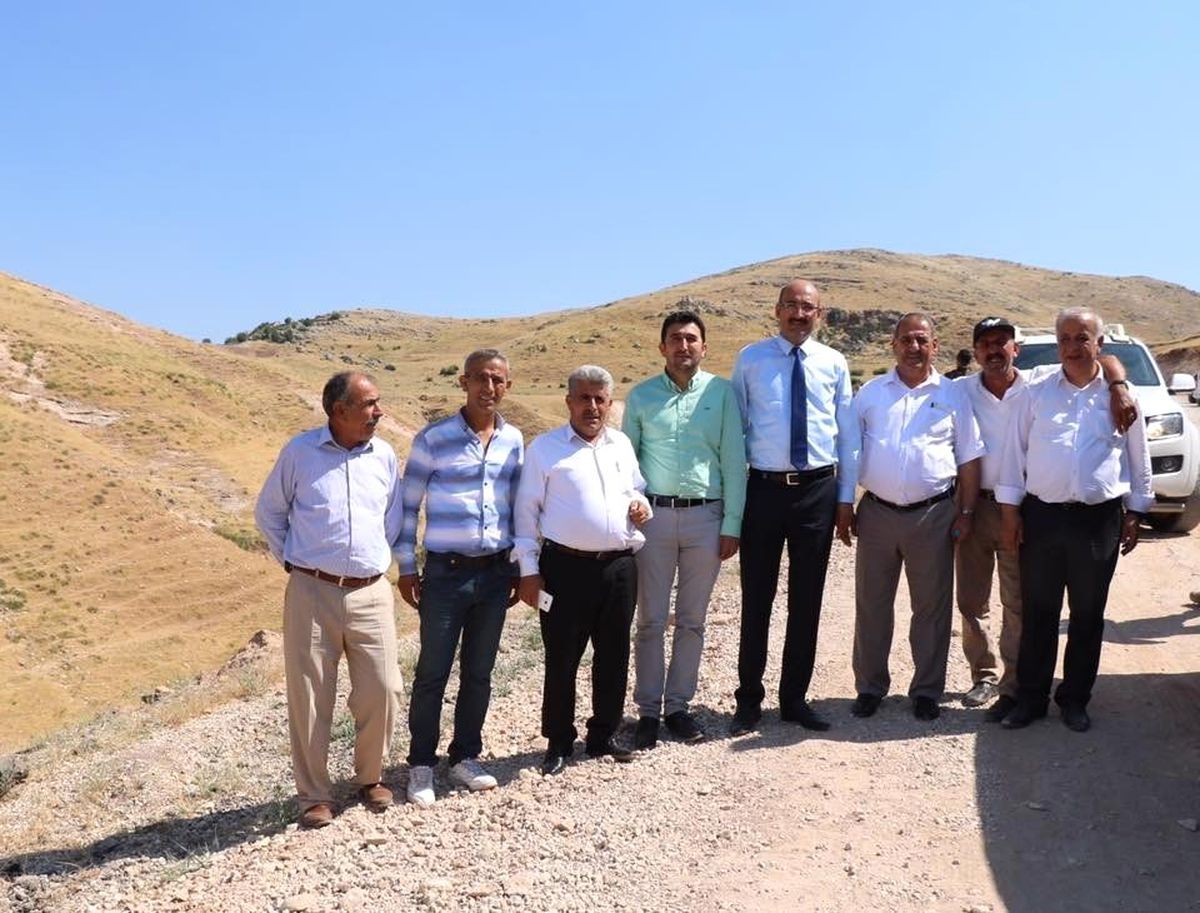 Kaymakam Aydın, asfalt çalışmalarını yerinde inceledi