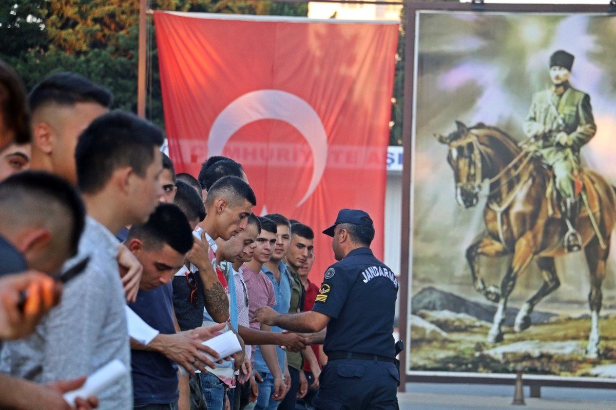 Kep atma töreni değil, erken terhis sevinci