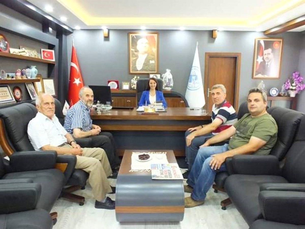 Kınıkspor yönetiminden Başkan Tekin\'e ziyaret