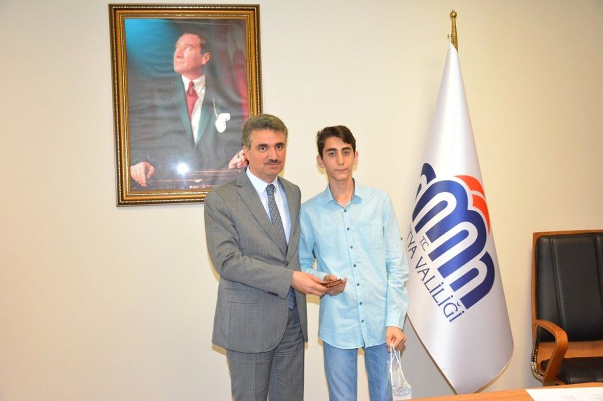 LGS birincileri ödüllendirildi