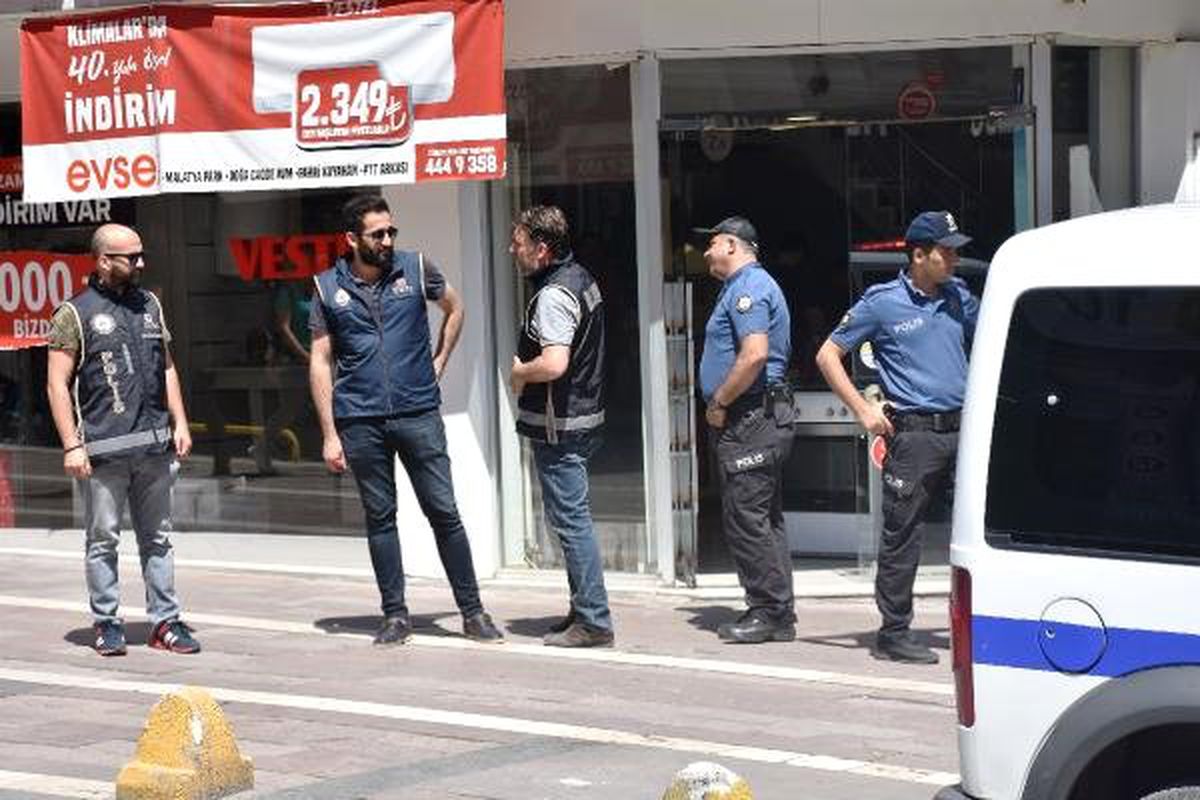 Malatya\'da FETÖ operasyonu: 8 gözaltı