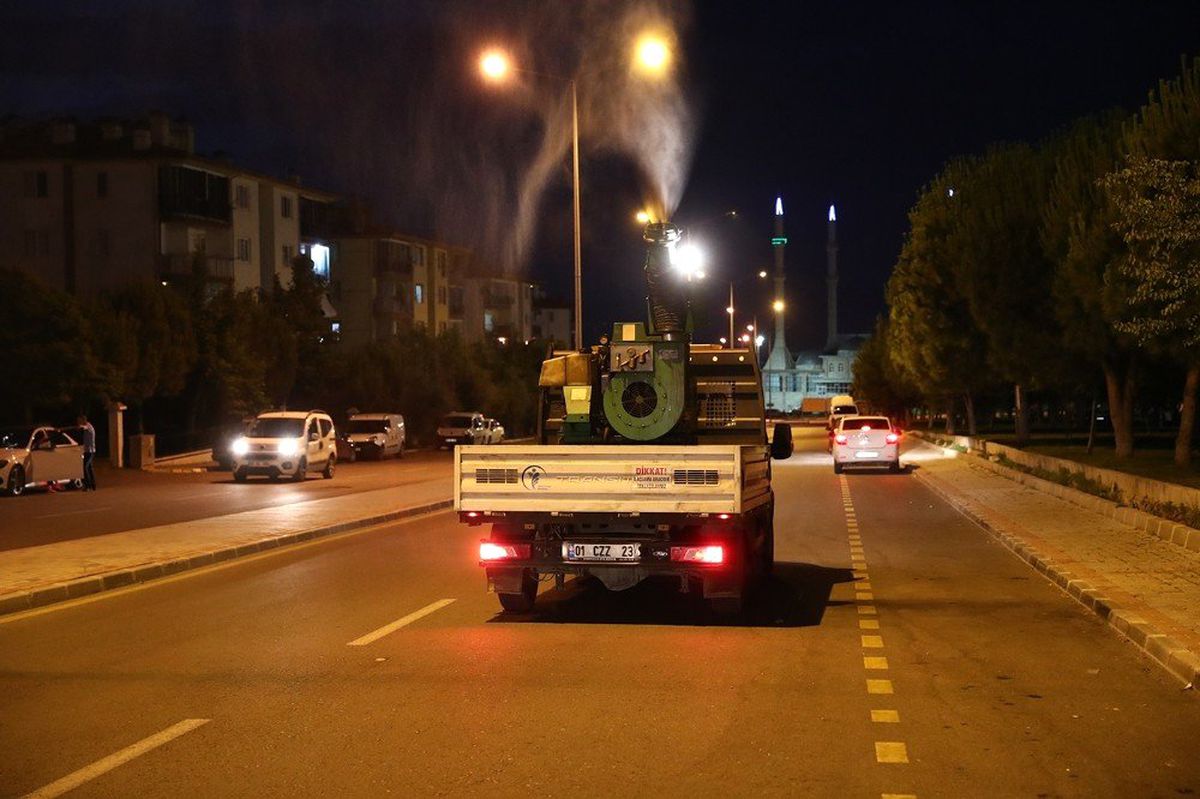 Merkezefendi\'de ilaçlama çalışmaları devam ediyor