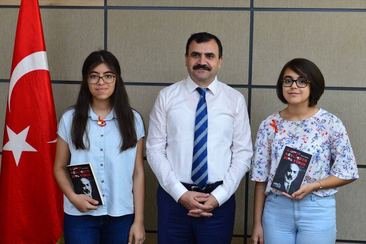 Şanlıurfa\'da LGS\'de tam puan alan öğrenciler ödüllendirildi