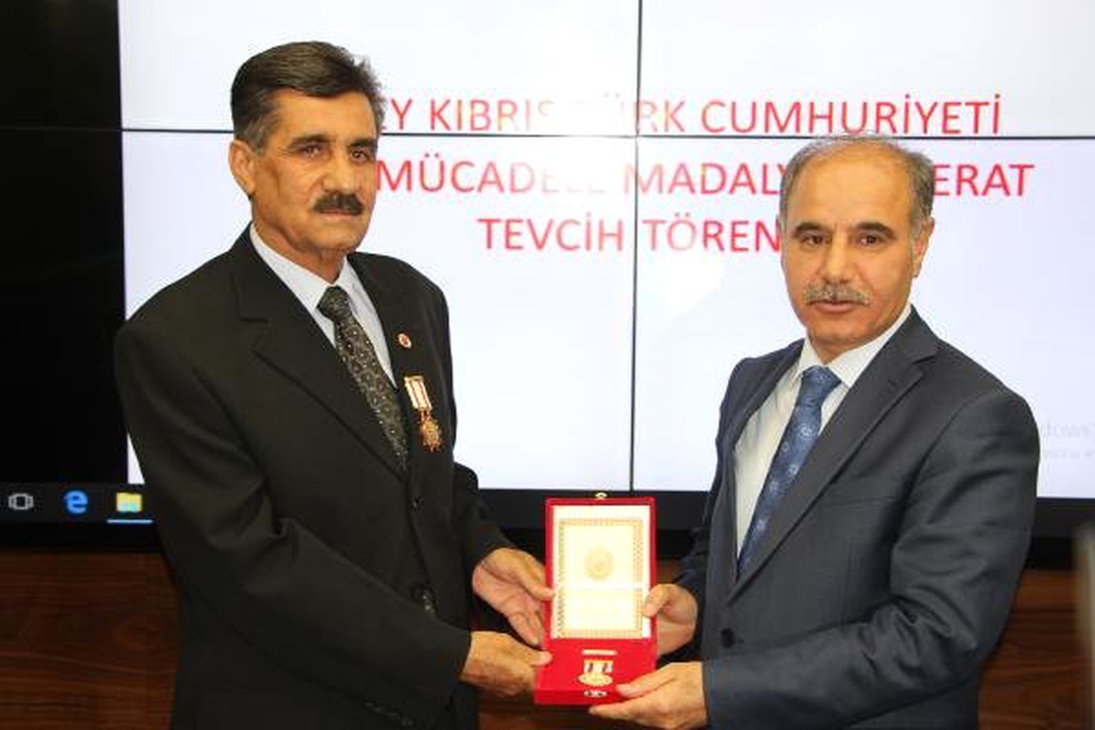 Şırnak\'ta, Kıbrıs Barış Harekatı gazilerine madalya