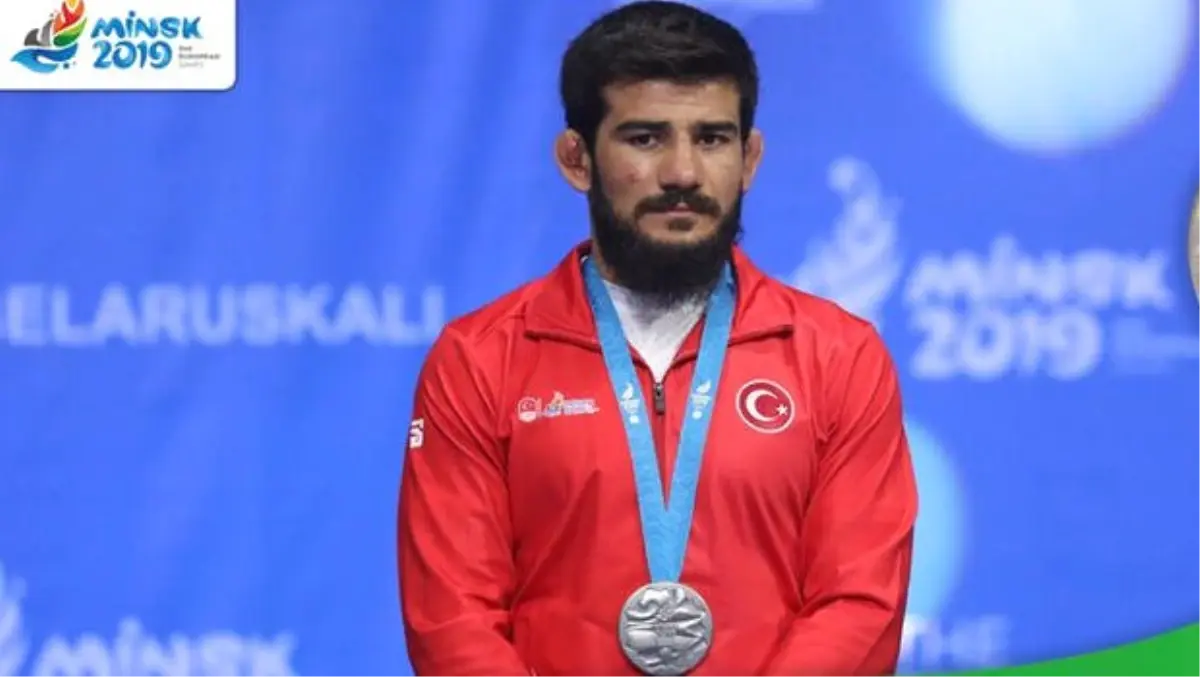 Soner Demirtaş\'tan gümüş madalya