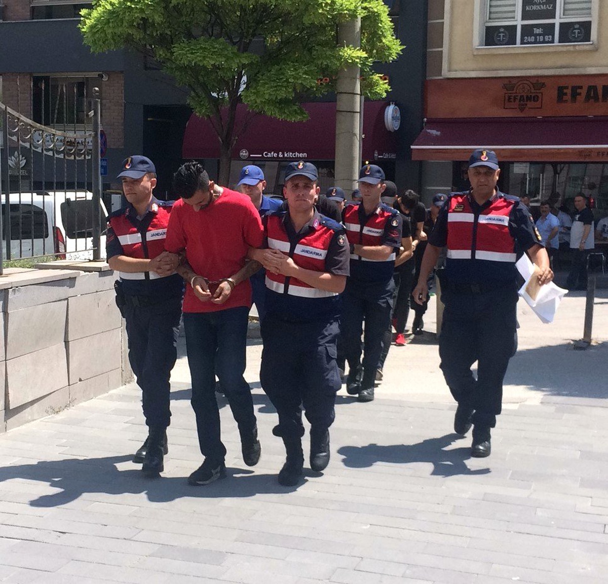 Stop farı parçaları hırsızlara suçunu itiraf ettirdi
