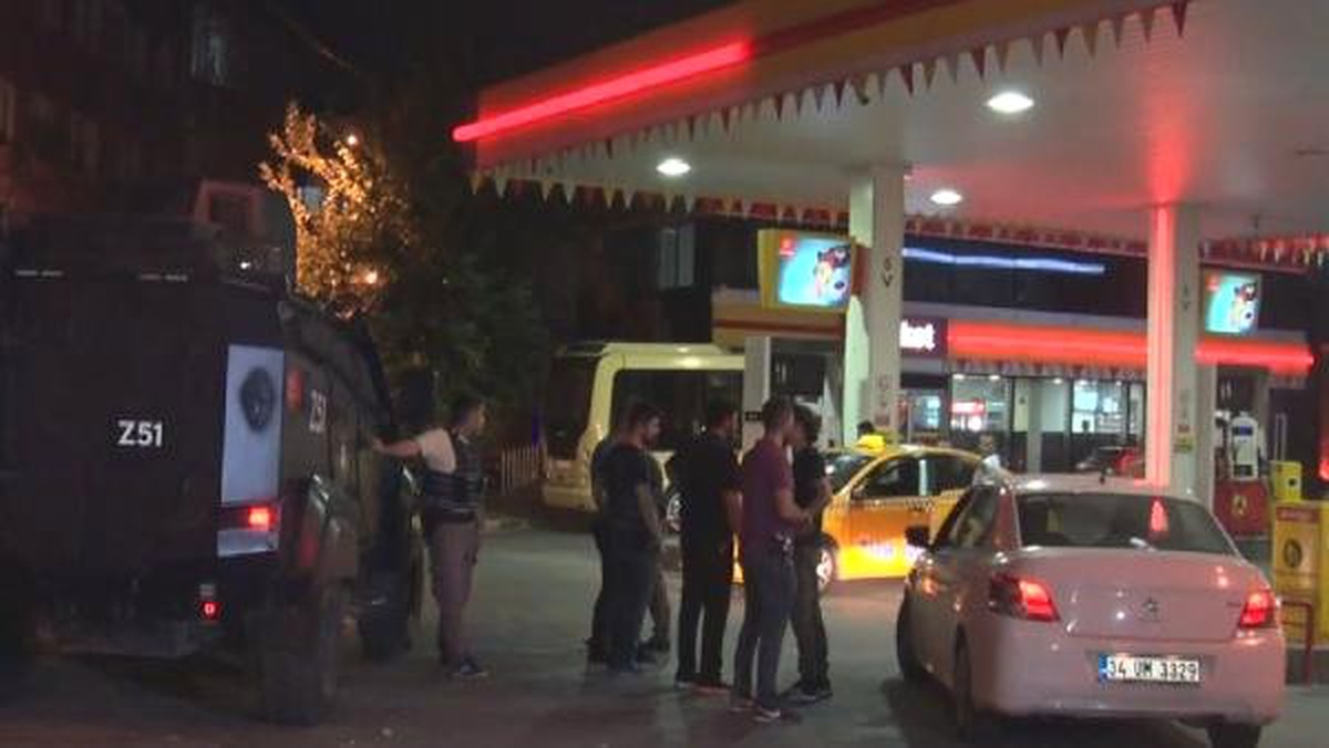 Sultangazi\'de maskeli 3 kişi akaryakıt istasyonunu soydu