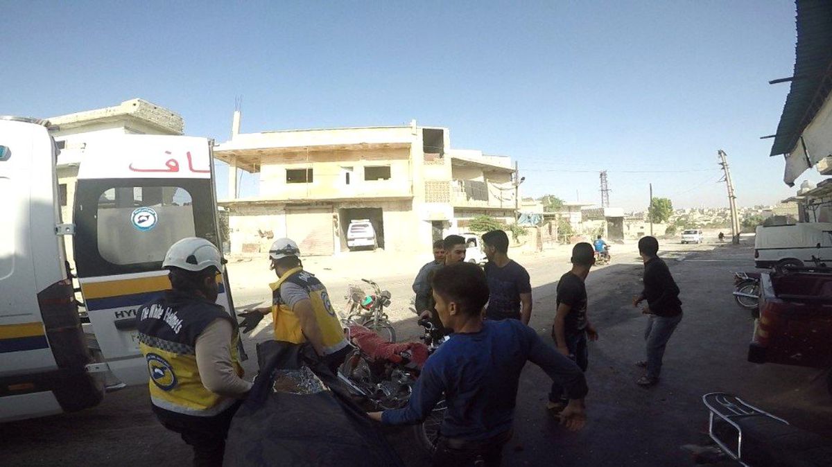 Suriye savaş uçakları İdlib civarını bombaladı, 8 sivil öldü