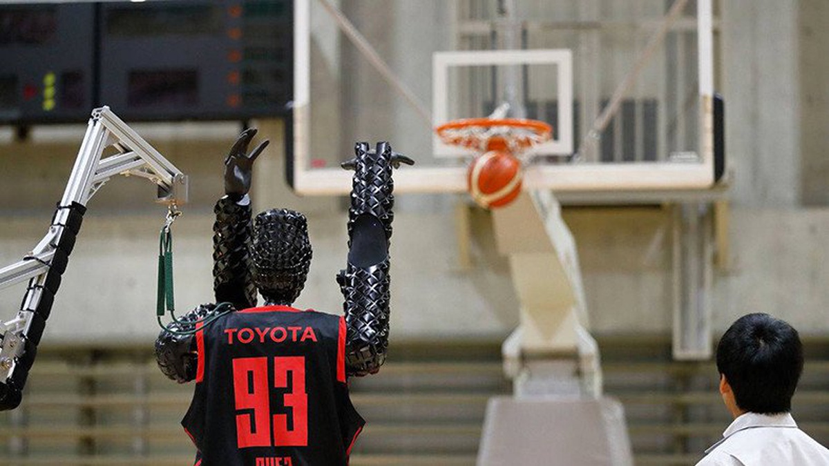 Toyota\'nın Basketbol Robotu, Serbest Atışta Dünya Rekoru Kırdı (Video)