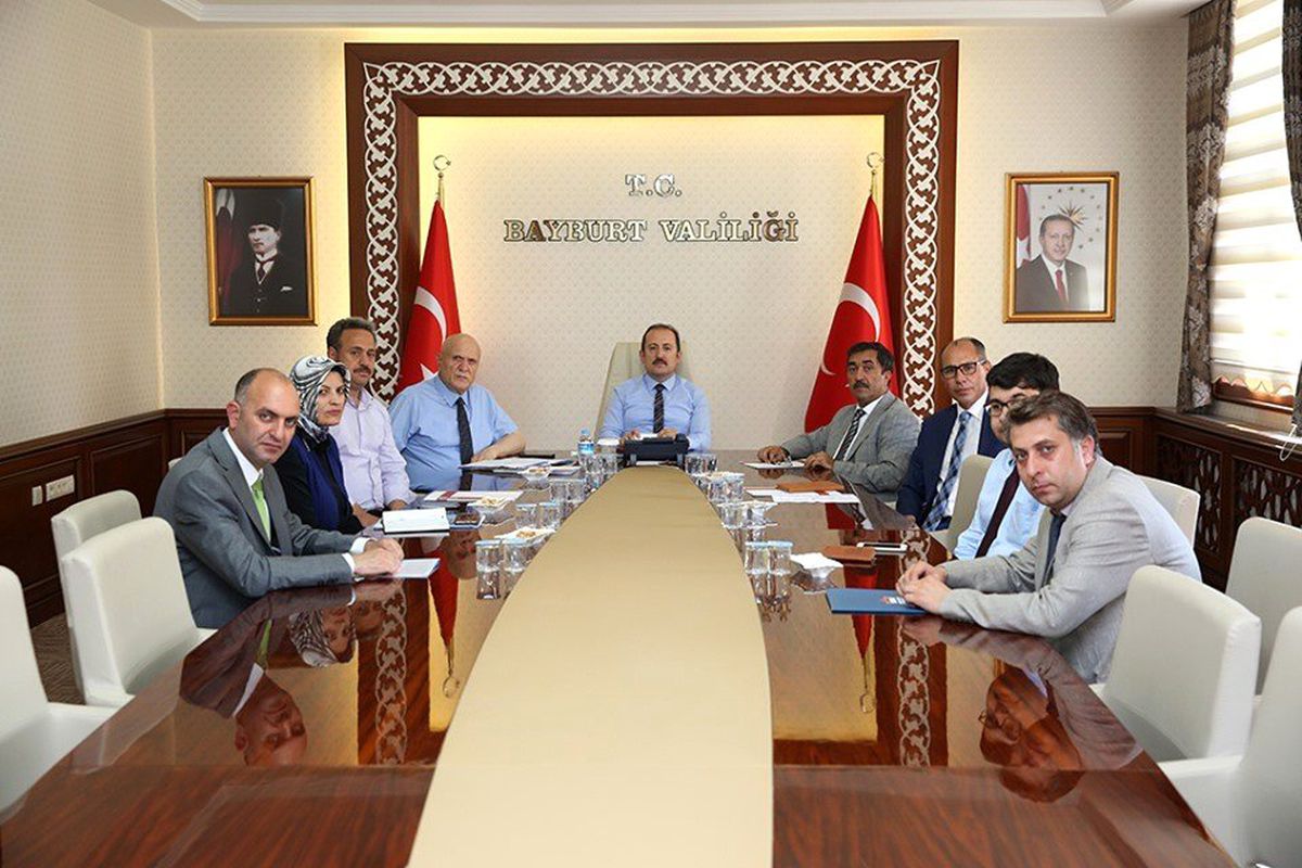 Uluslararası Dede Korkut Kültür ve Sanat Şölenleri hazırlık toplantısı Vali Pehlivan başkanlığında...