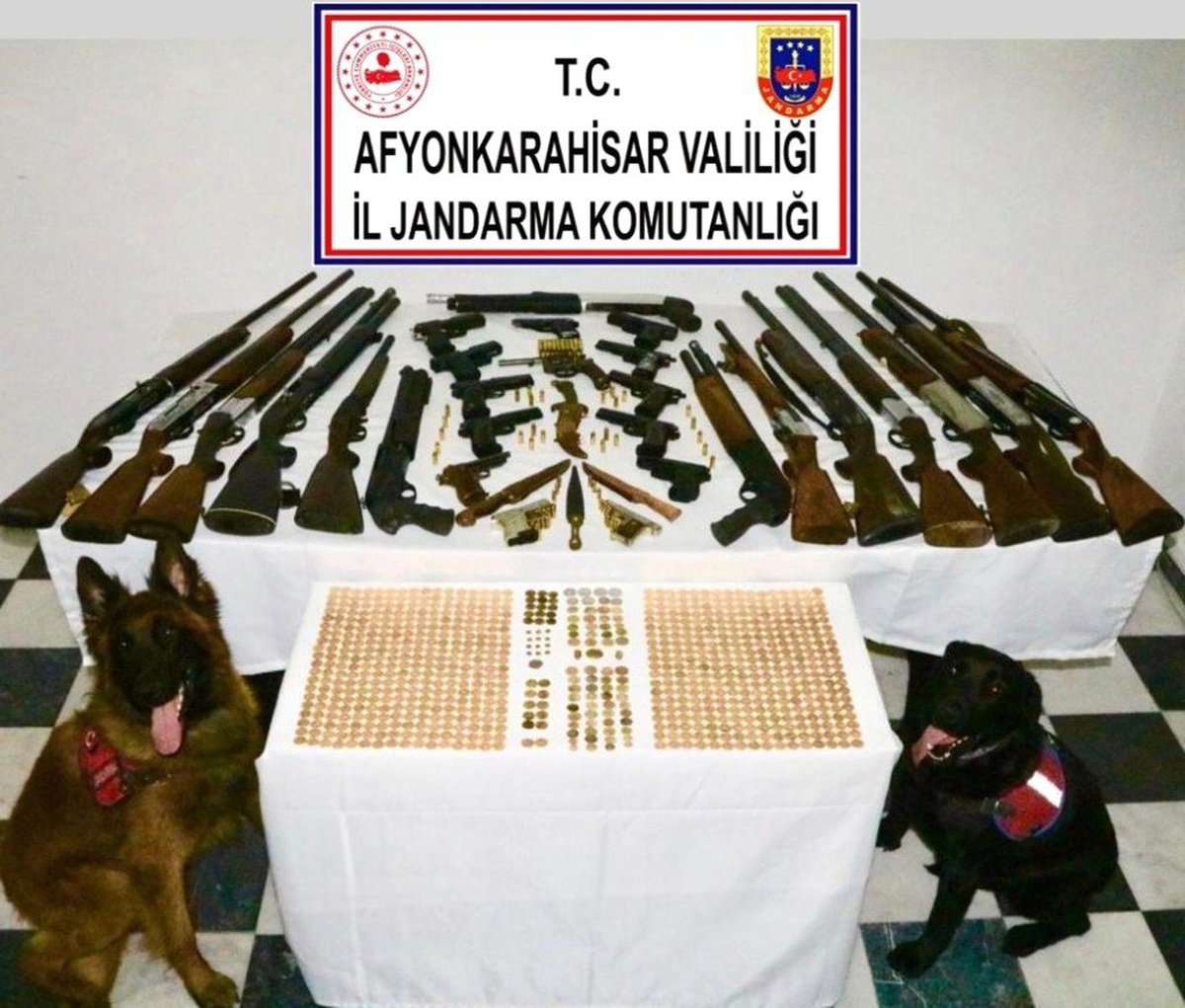 121 personelle 21 adrese eş zamanlı silah operasyonu
