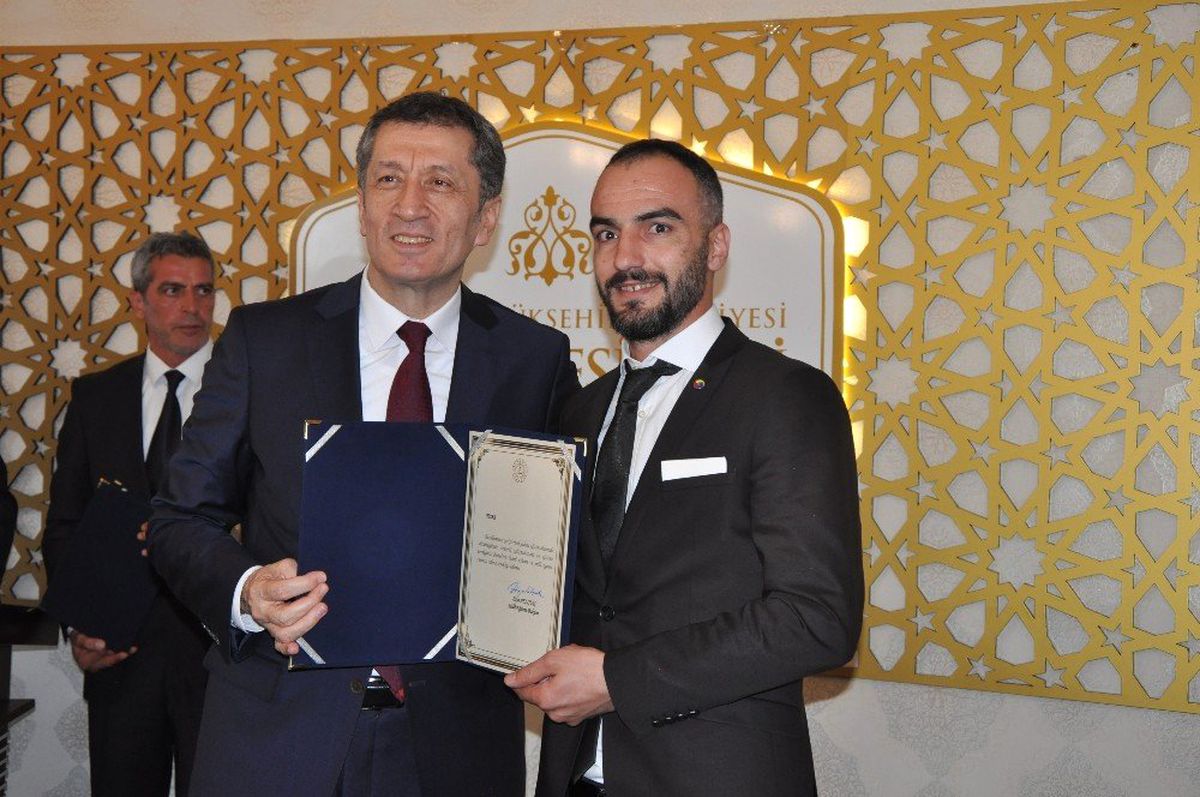 Bakan Selçuk STK temsilcileri, hayırseverler ve iş adamları ile bir araya geldi