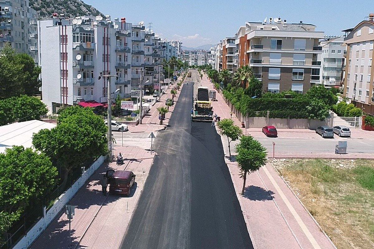 Başkan Esen: "Asfalt çalışmamız devam ediyor"