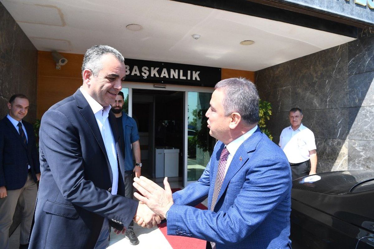 Başkan Semih Esen, Muhittin Böcek\'i ağırladı