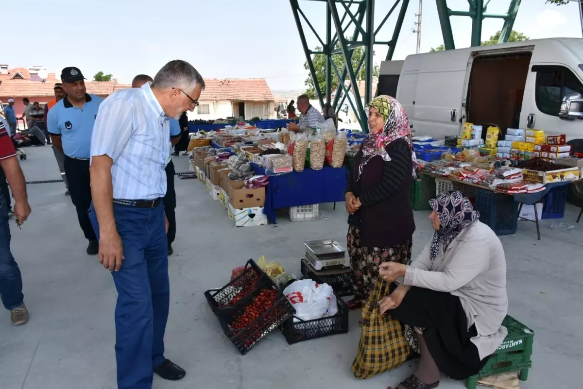 Bozkurt Oklubalı\'nda pazarcı esnafı ve vatandaşla bir araya geldi