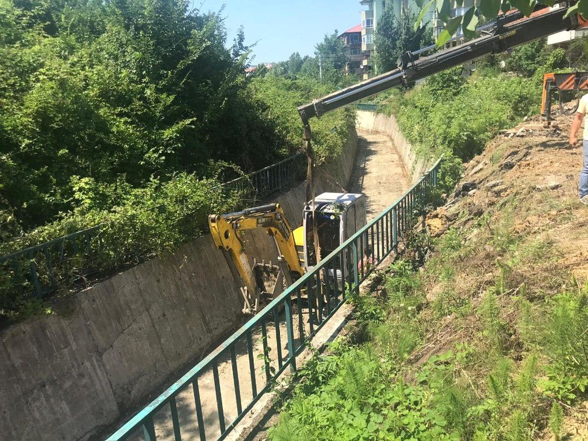 Dere içi temizleniyor