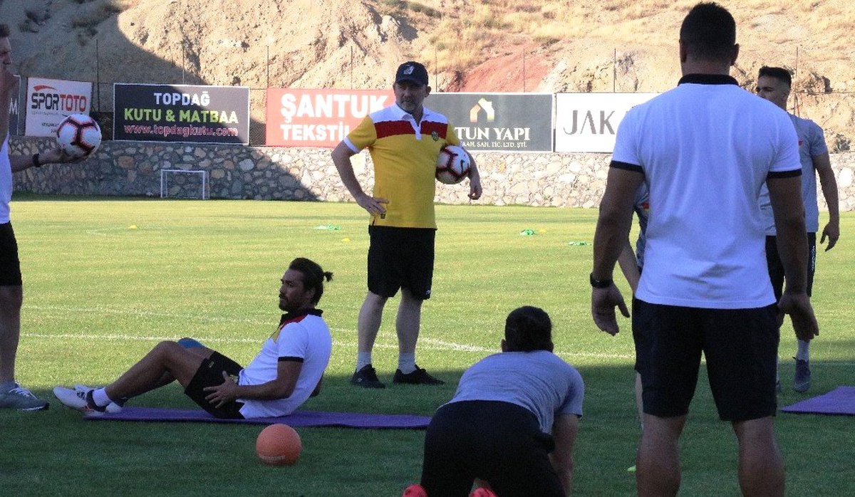 E.Yeni Malatyaspor\'un kampa hazırlığı sürüyor