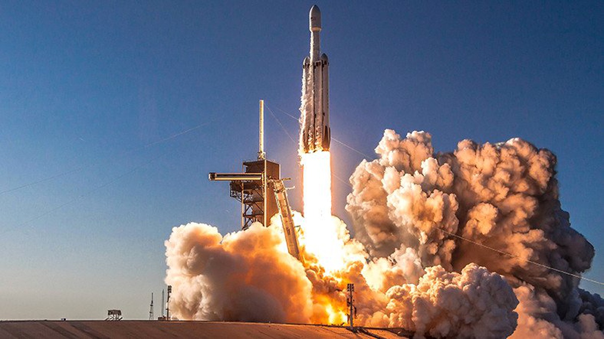 Elon Musk, Falcon Heavy Uçuşundaki Kazanın Sebebini Açıkladı