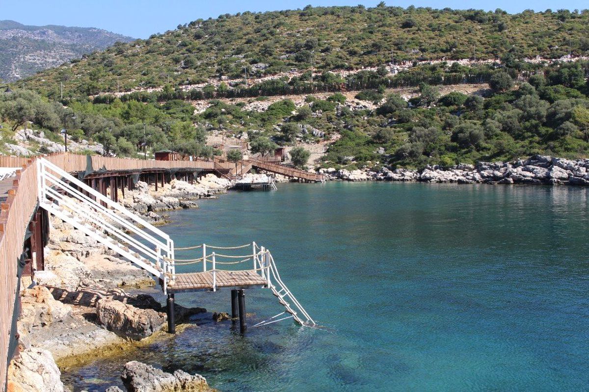 Finike Altuncan Hatun Kadınlar Plajı sezonu açtı