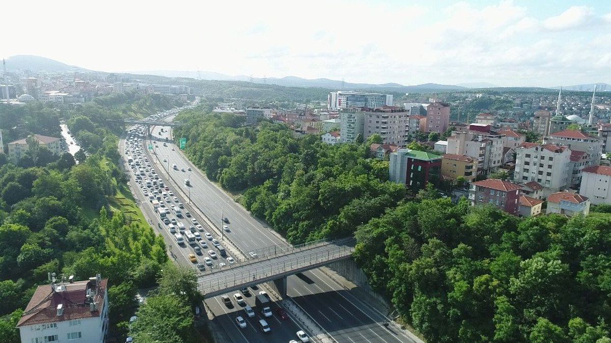 FSM Köprüsü\'nde bakım onarım çalışmaları nedeniyle oluşan trafik yoğunluğu havadan görüntülendi