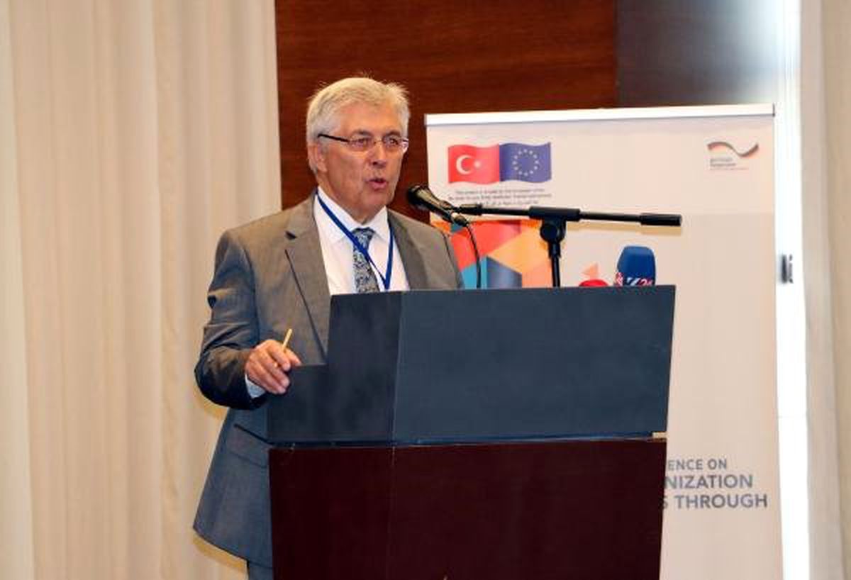 Garelli: 3,6 milyon Suriyeliye ev sahipliği yapan Türkiye dünyaya örnek olmalı