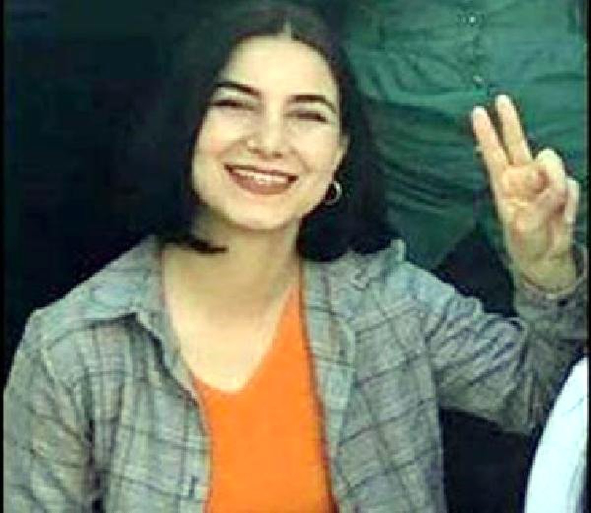 HDP\'li meclis üyesi ve 4 yakınına terör gözaltısı