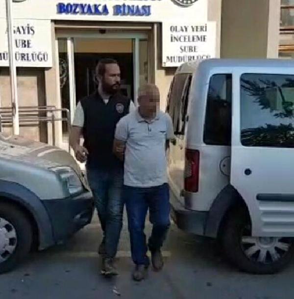 İzmir\'de PKK operasyonu: 9 gözaltı