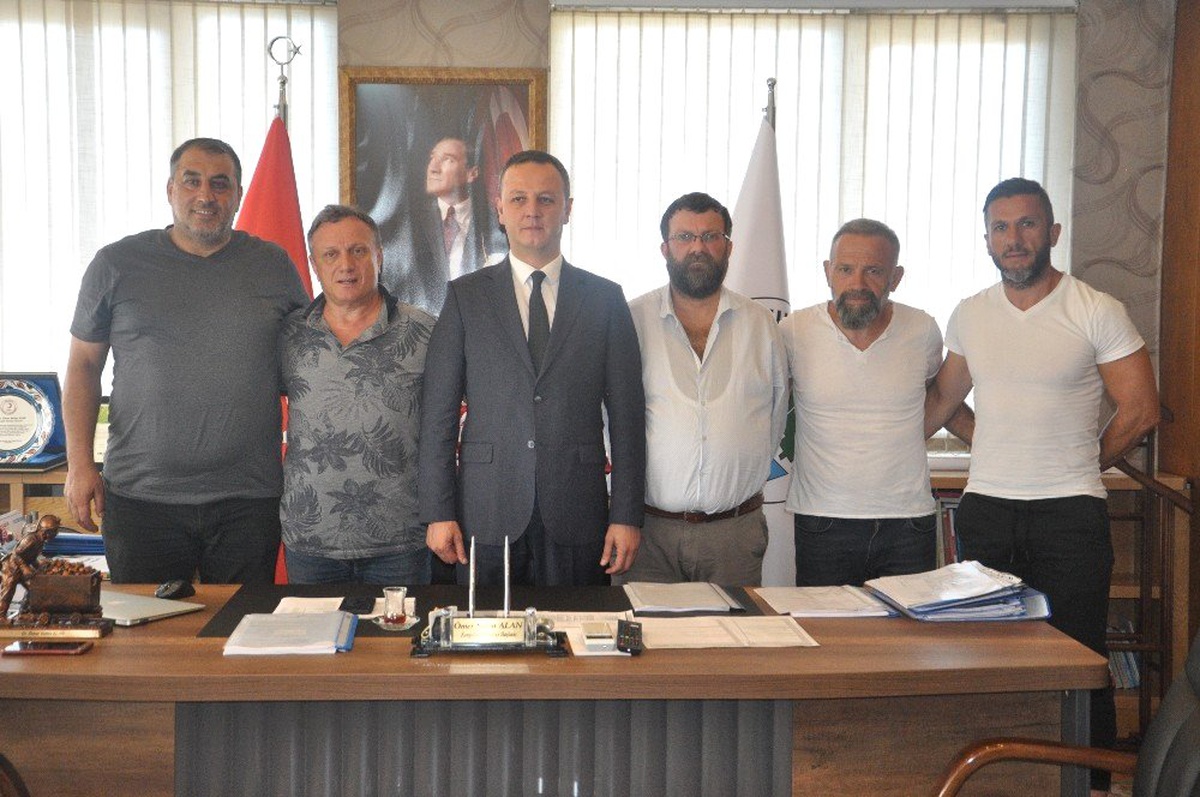 Kömürspor yönetimi belediyeden destek istedi